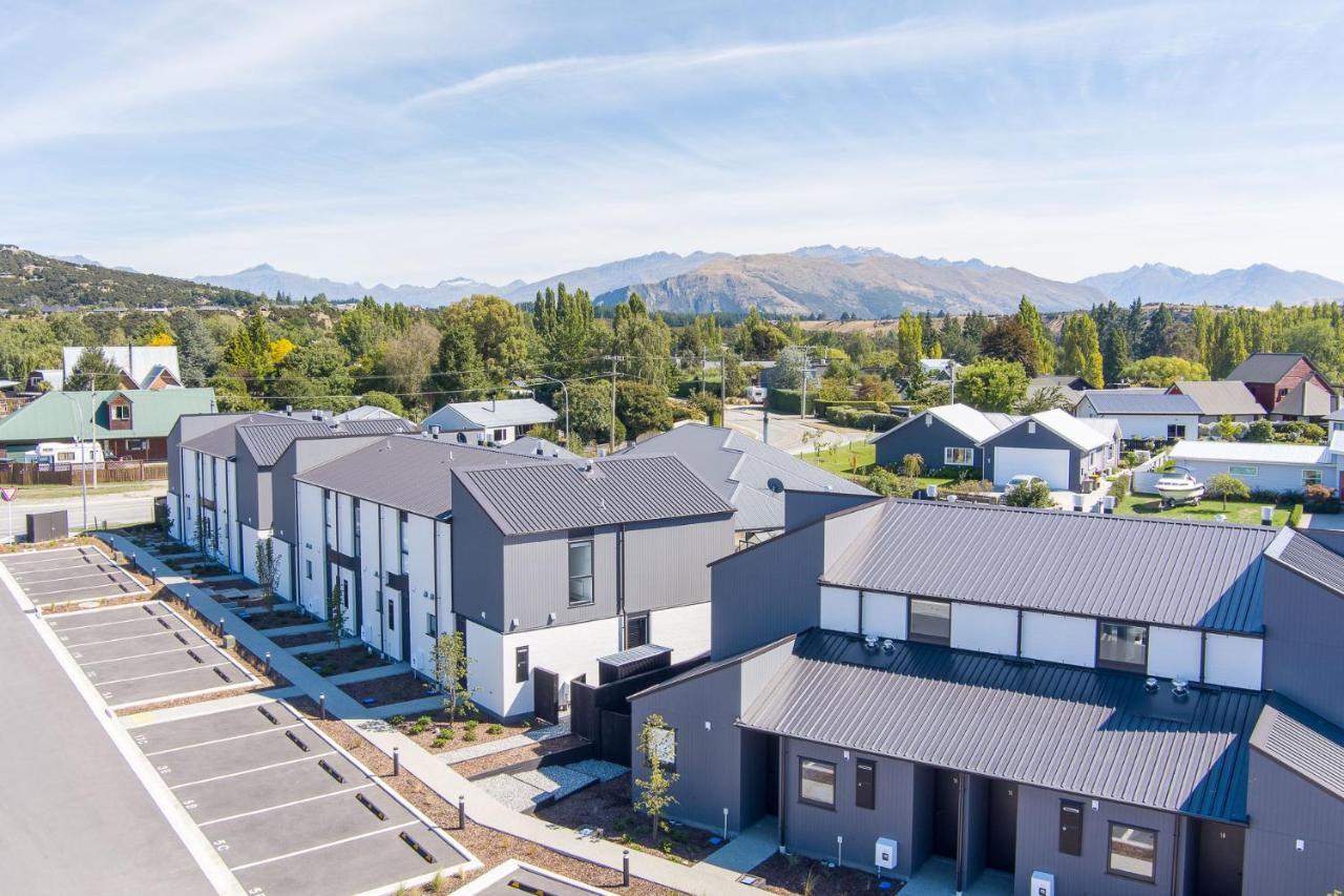 Alpine Junction Townhouse Apartments, Lodge & Hotel Wanaka Eksteriør billede