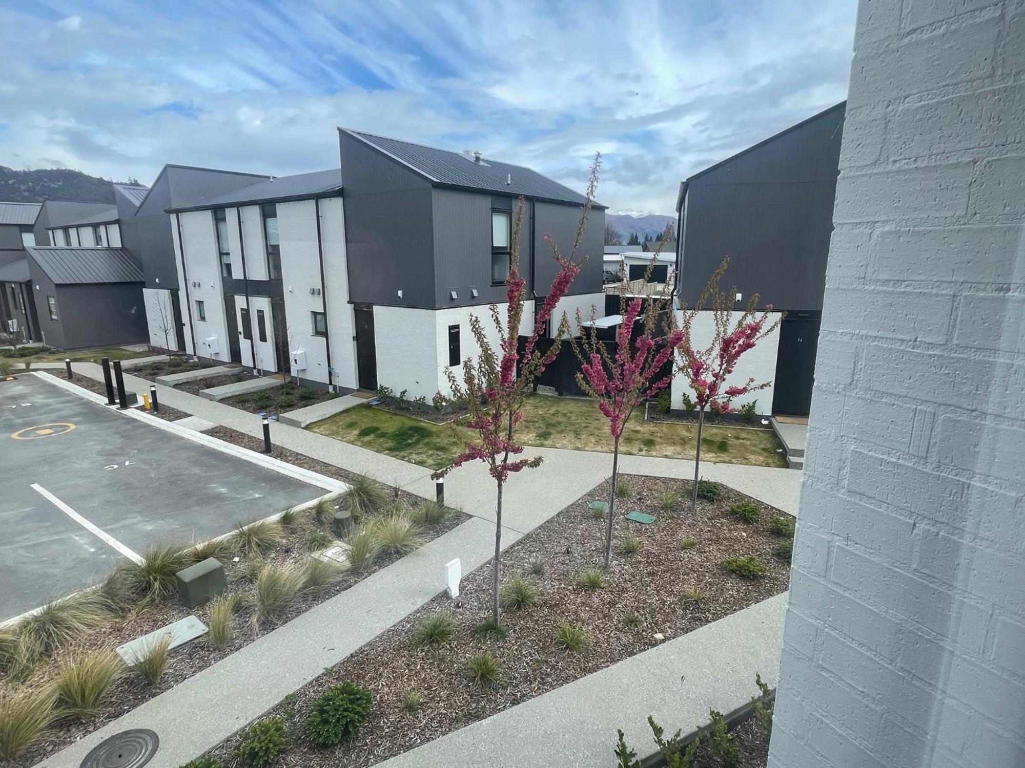 Alpine Junction Townhouse Apartments, Lodge & Hotel Wanaka Eksteriør billede